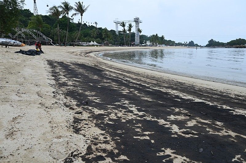 Singapore's Sentosa island beaches closed due to oil spill
