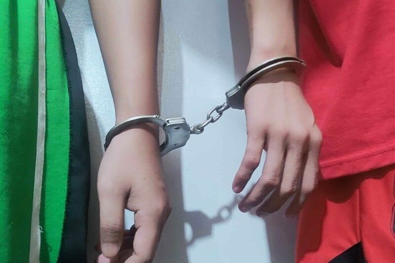 2 kidnaper ng estudyanteng Chinese, timbog