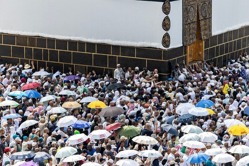 Diplomats say at least 550 pilgrims died during hajj, mostly Egyptians