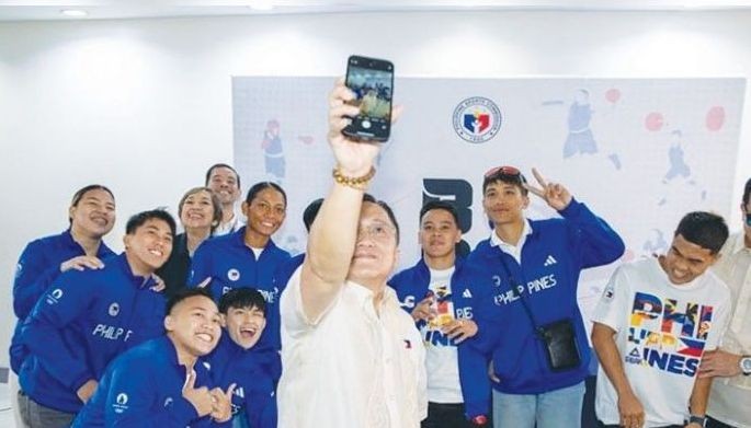 Sen. Go nagbigay ng bonus sa Olympic-bound athletes