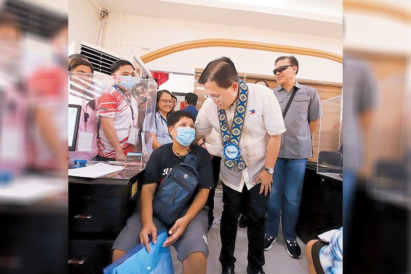 Go inaugurates Super Health Center in La Union