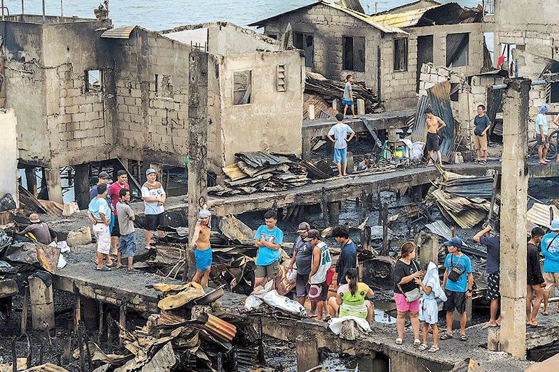 980 families displaced in Cavite fire | Philstar.com