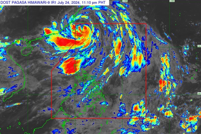 Ina,3 anak natabunan ng lupa