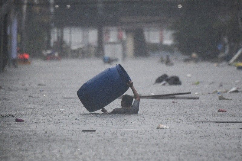 Metro Manila now under state of calamity due to 'Carina', habagat