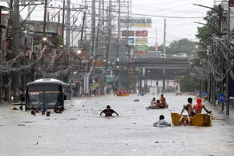 Climate change fueled deadly Typhoon Carina â�� study