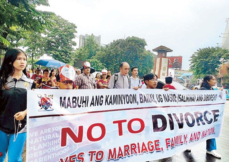 Over 150,000 Cebu Catholics sign vs divorce