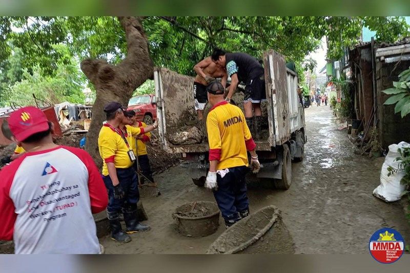 90 trucks of trash hauled in Metro after floods