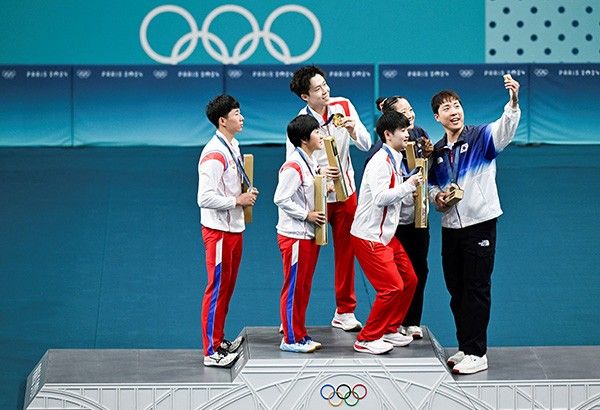 North-South Korea Olympic podium selfie goes viral