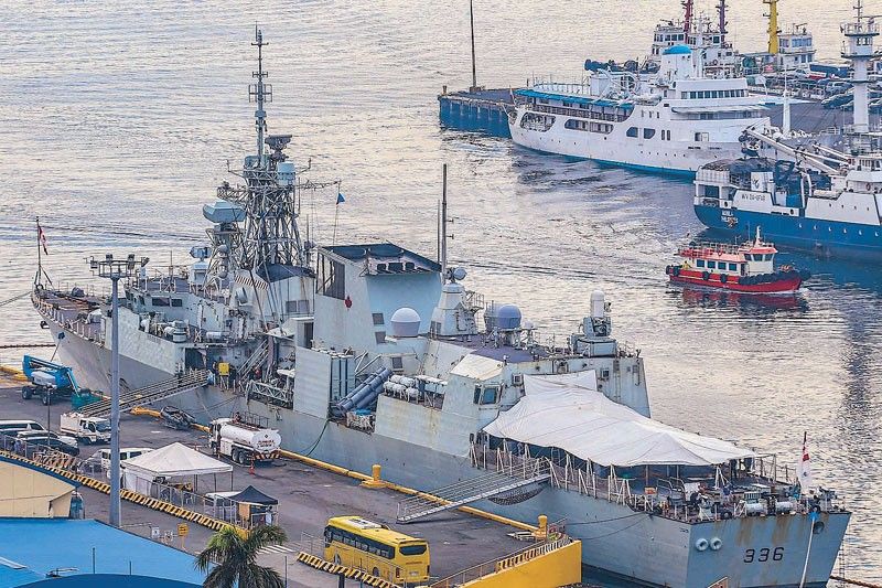 Canadian warship in Philippines for goodwill visit