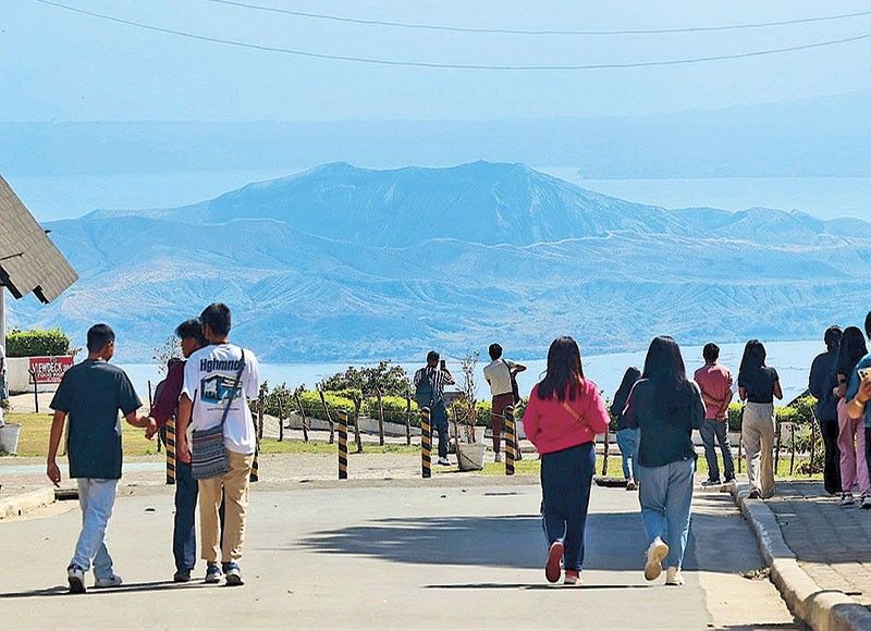 Three phreatic events, volcanic smog recorded at Taal