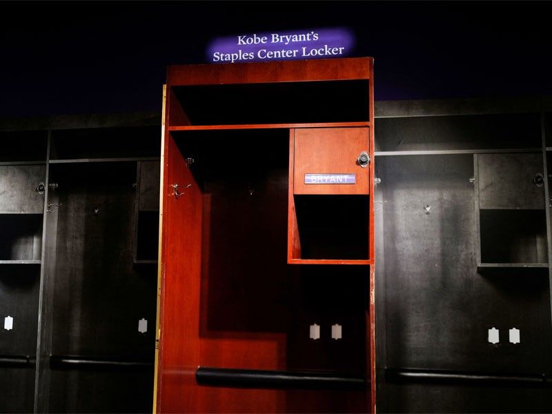 Kobe Bryantâ��s locker sells for $2.9 million at auction