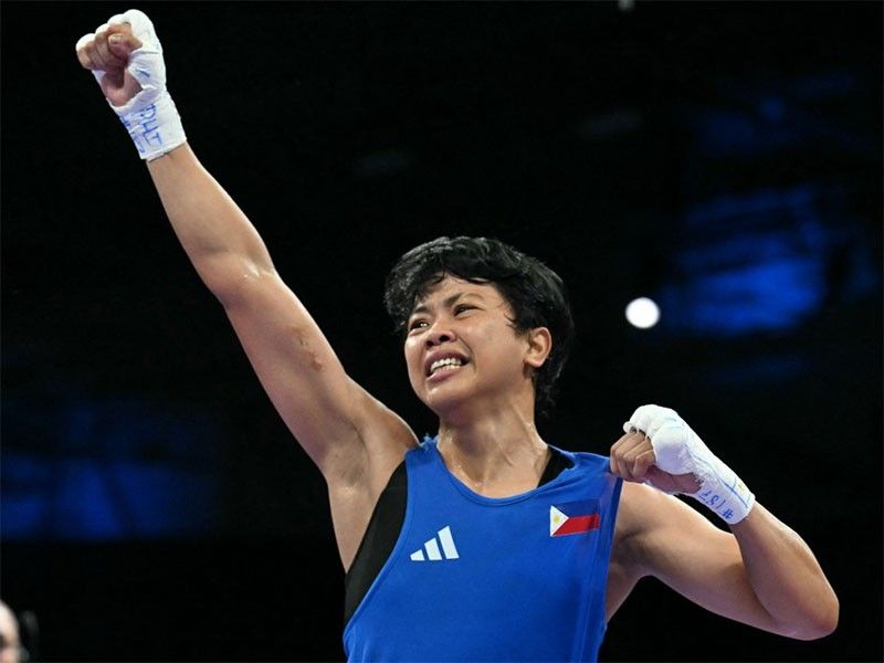 Ousted teammates drive Villegas in Olympic boxing quarterfinal win