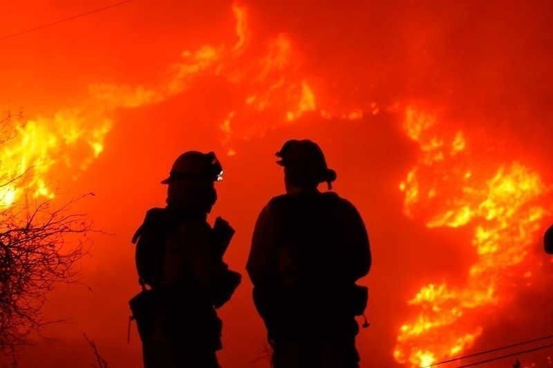 3 hurt as fire hits Makati tower