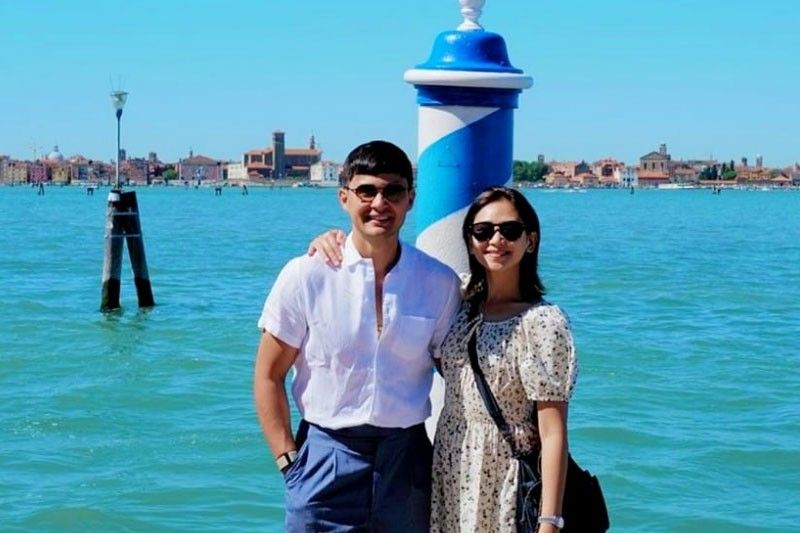 Matteo at Sarah, tumuturista sa Italy