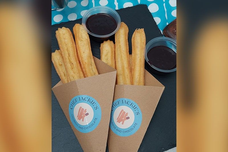 Recipe: Churros with Chocolate Sauce