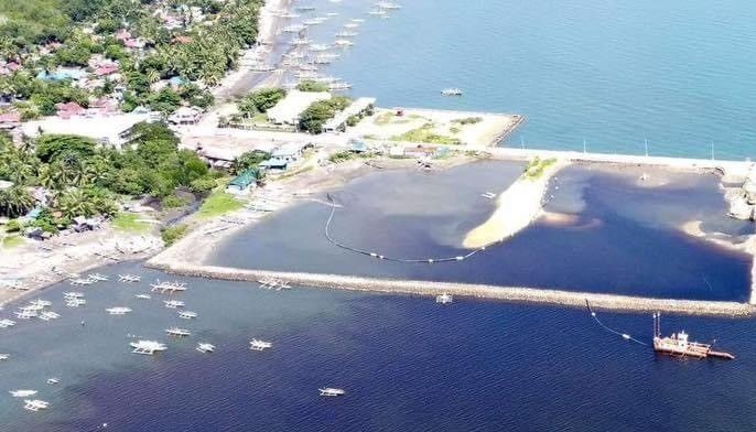 Molasses spills from tanker off Negros Occidental