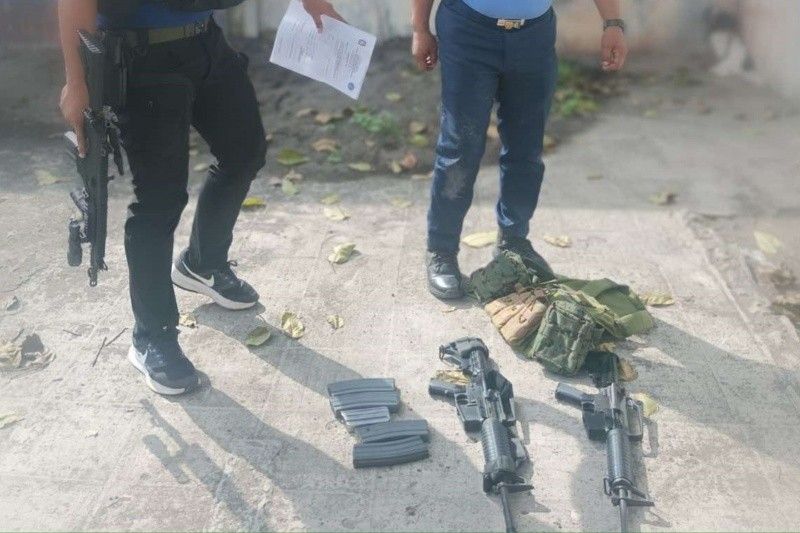 Cop nabbed for illegal sale of rifles in Cotabato City