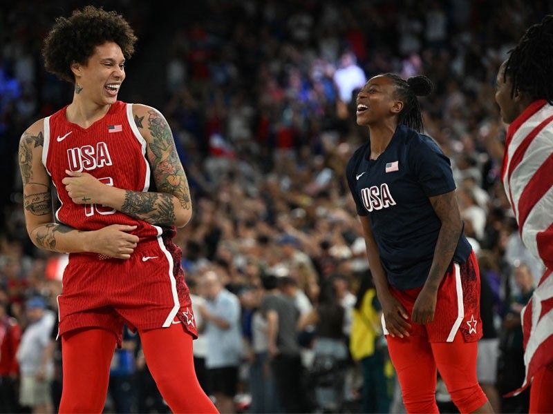 USA's Griner overcome with emotion after gaining womenâ��s basketball Olympic gold