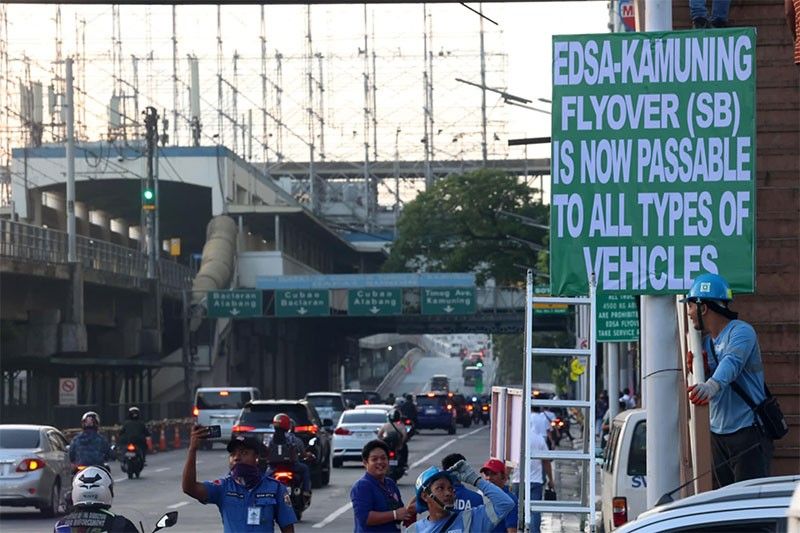 Kamuning flyover bukas na sa motorista