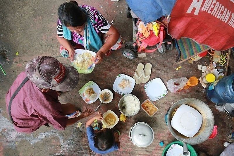 â��DSWD to revisit food basket for anti-hunger programsâ��