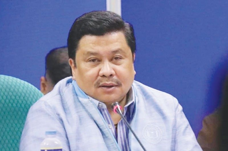 Sen. Jinggoy, kinuyog ng bashers; 85th ni FPJ, ginunita