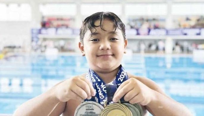 Mikee wagi ng MOS sa Bangkok