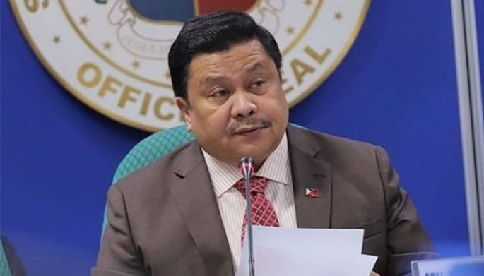 Sen. Jinggoy, nangatwiran sa ginawa kay Gerald
