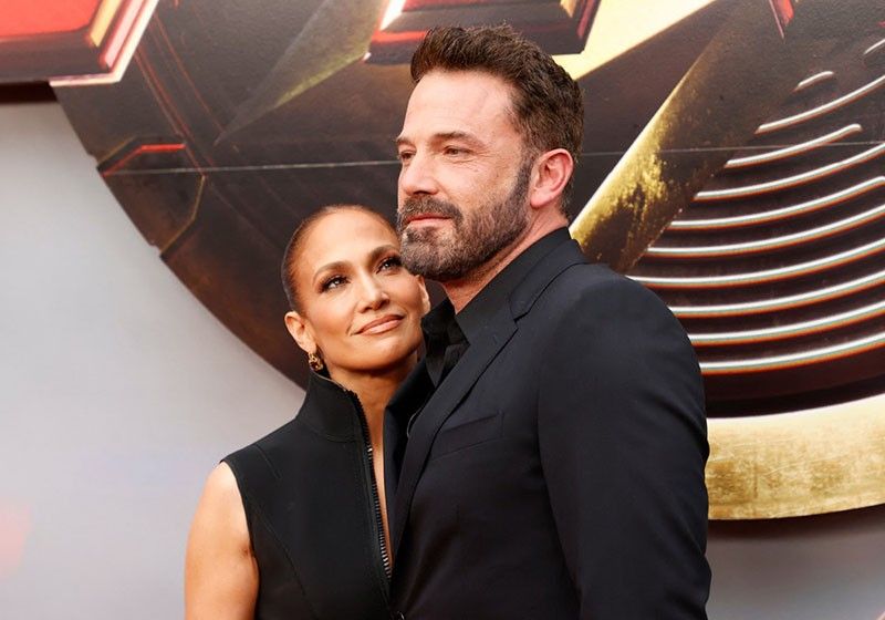 Jennifer Lopez files to divorce Ben Affleck â�� US media