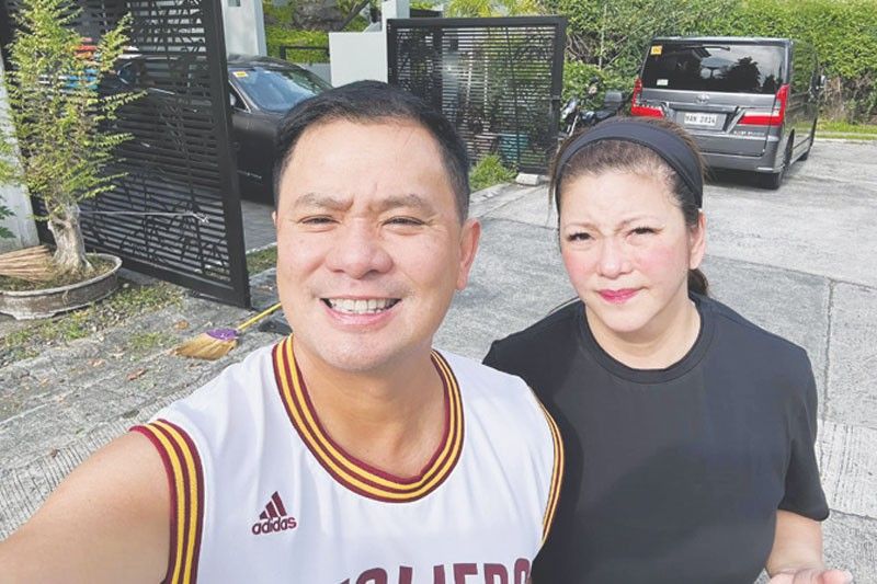 Ogie, ni-report ang imbentong divorce nila ni Regine