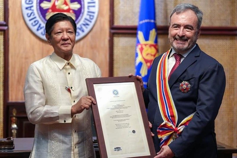 President Marcos confers Order of Sikatuna on outgoing European Union envoy