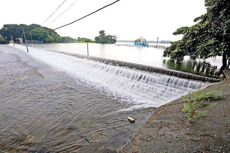 La Mesa Dam water level drops