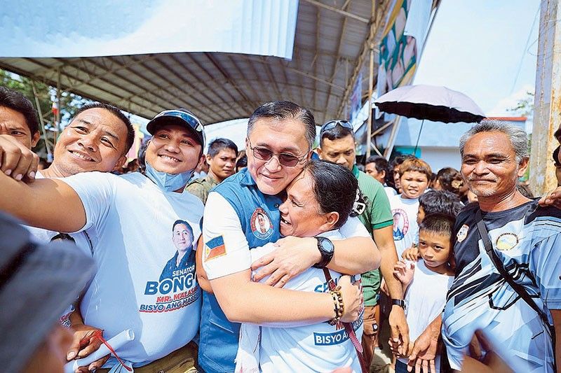 Bong Go helps marginalized communities in Davao Oriental