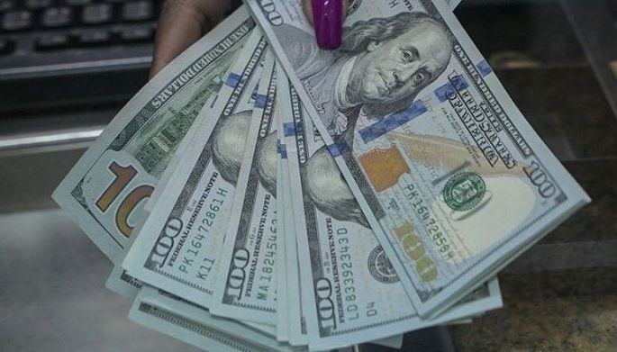 Wall Street smashes records, dollar soars as Trump wins