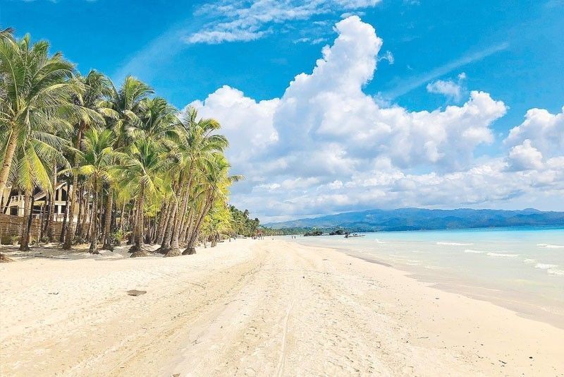 Muslim-friendly beach opened in Boracay