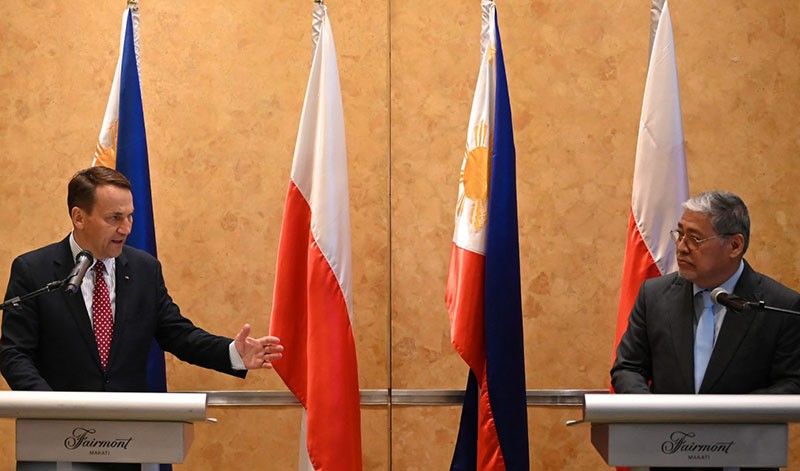 Foreign Minister Sikorskiâ��s visit to Manila: A glimpse at a geopolitical mirror