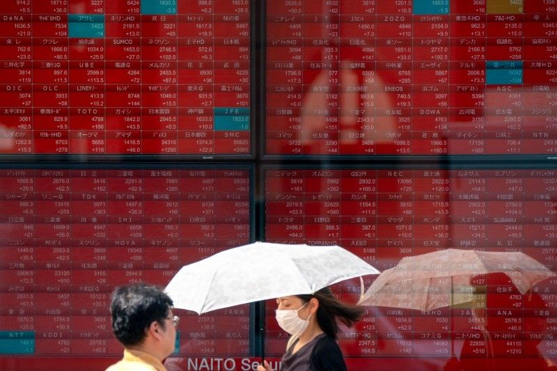 Asian markets wobble ahead of Fed as China fears dent sentiment