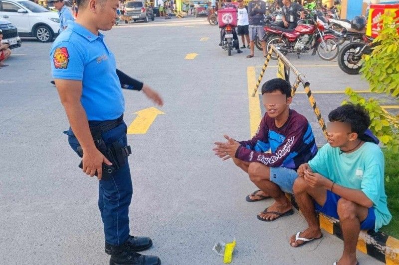 2 marijuana couriers land in jail after General Santos road accident