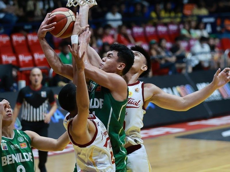 Blazers roll to 4th win, blast Altas