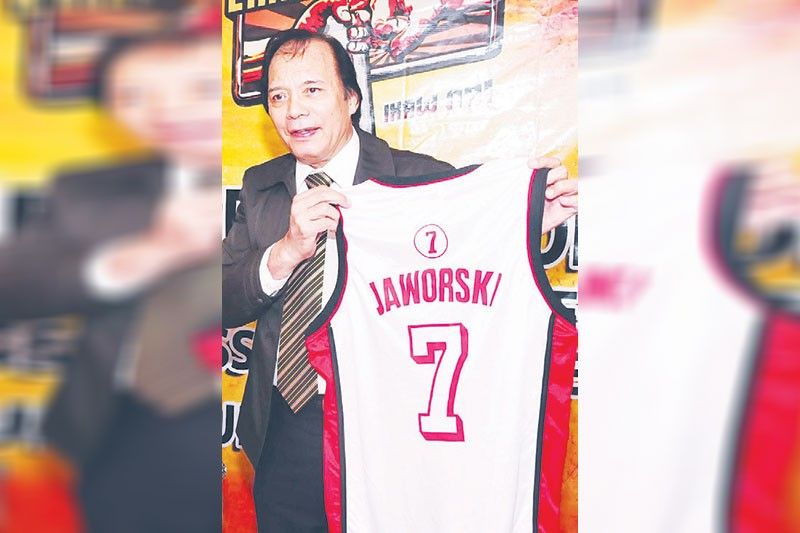 Lifetime Achievement award para kay Jaworski