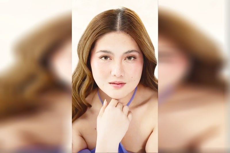 Dimples, senti sa pagtatapos ng anak na piloto