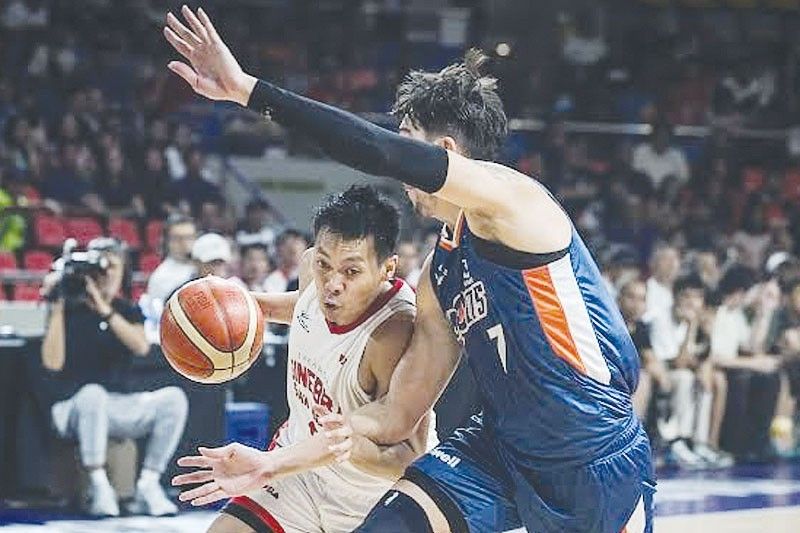 Gin Kings binuhat ni Brownlee sa Game 1