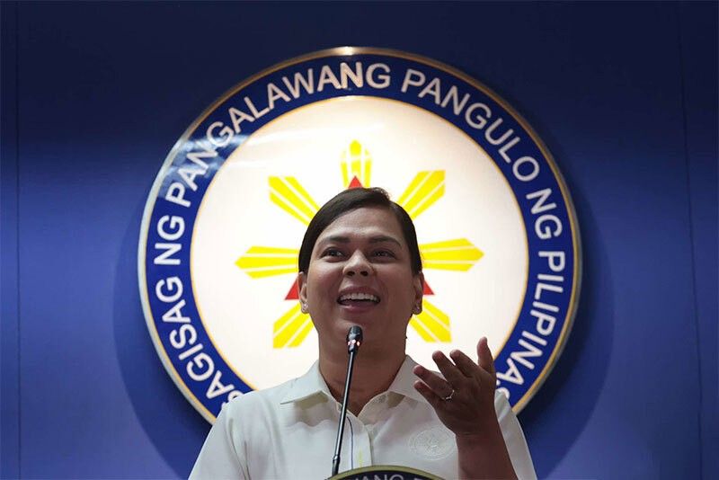 Sara: Hontiveros, Castro, Trillanes under one â��handlerâ��