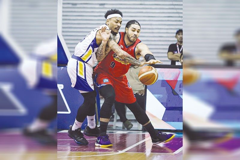 Hotshots binawian ang Elasto Painters