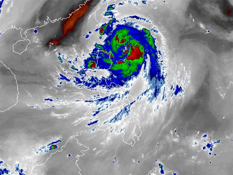 Signal No. 3 up over Babuyan Islands as 'Julian' gains strength