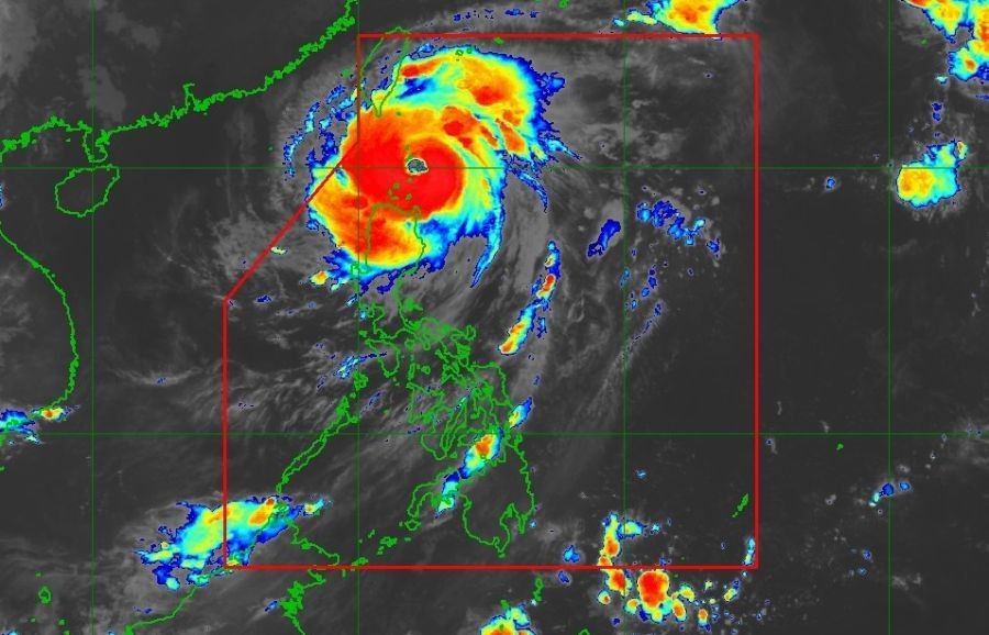 'Julian' batters northernmost Philippines, threatens Taiwan