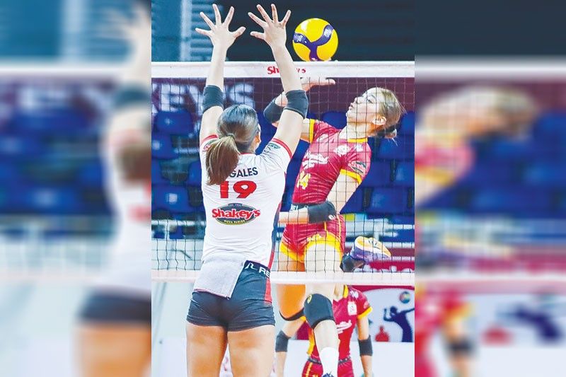 Lady Altas pinadapa ng Lady Warriors sa SSL