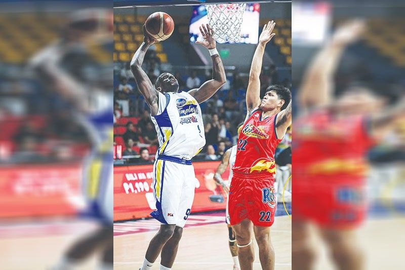 E-Painters, Hotshots unahan sa semis spot