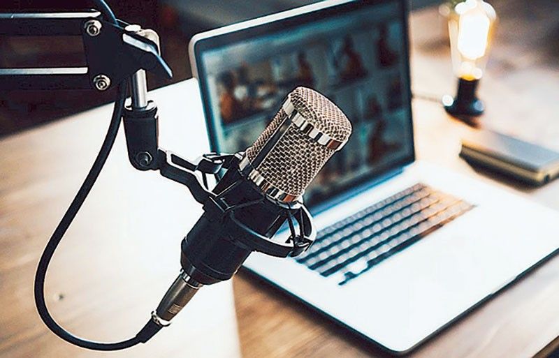 More Pinoys are tuning in to podcasts â�� study