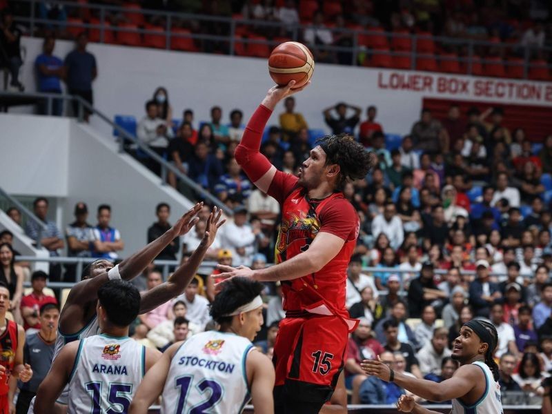 Beermen edge FiberXers for semis berth vs Gin Kings