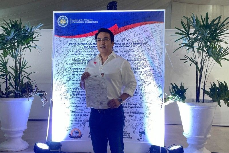 Filing his COC, Bong Revilla seeks new season in Senate